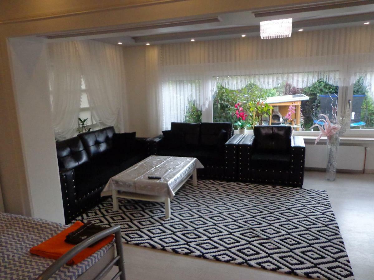 Homestay Naehe Messe Laatzen-gleidingen - Agency *